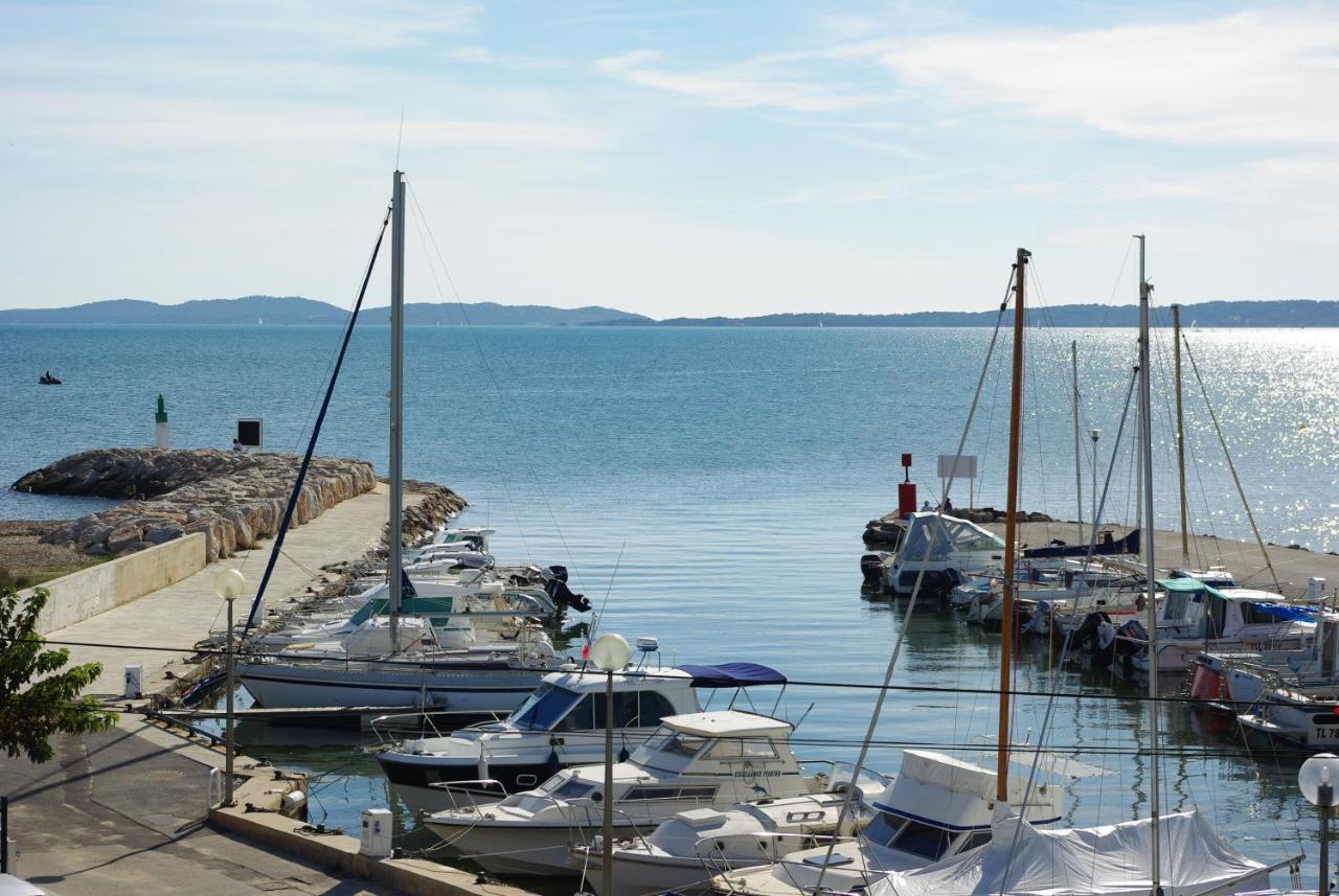 Hotel La Reine Jane Hyeres Bagian luar foto